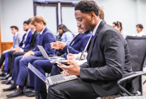 student in Bulldog Investment lecture