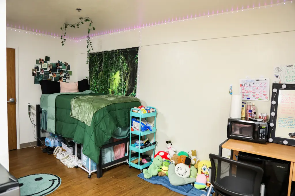 Clifton Room 2
